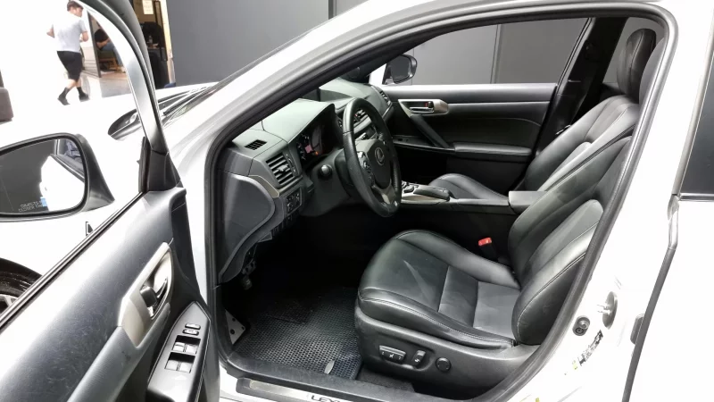 Lexus CT200h