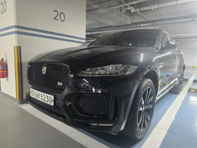 Jaguar F-PACE