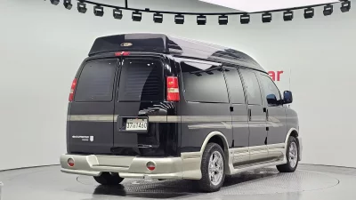 Chevrolet Express Van