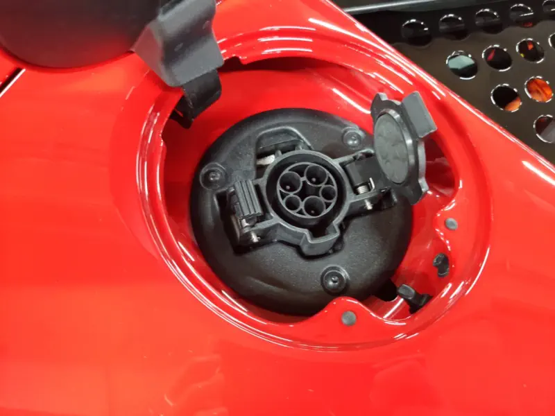 Ferrari SF90
