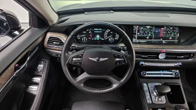 Genesis G90