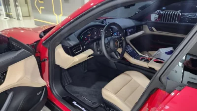 Porsche TAYCAN