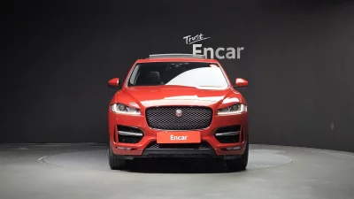 Jaguar F-PACE