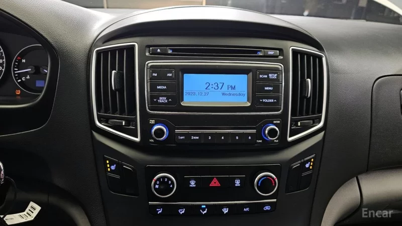 Hyundai Grand Starex