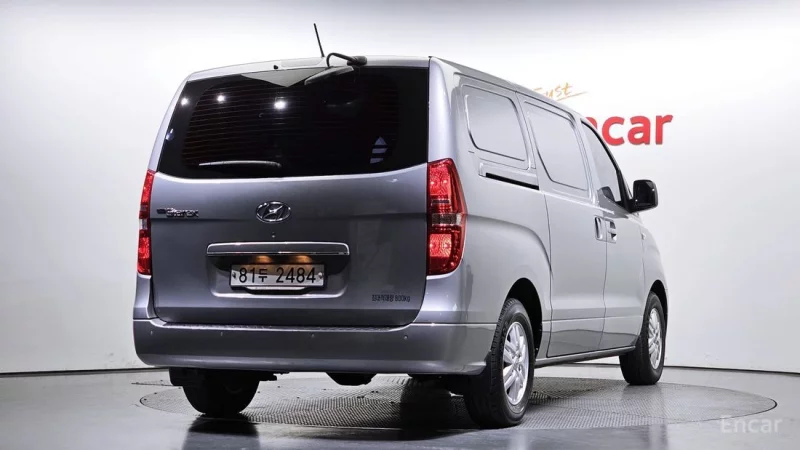 Hyundai Grand Starex