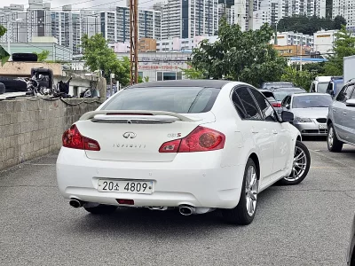 Infiniti G