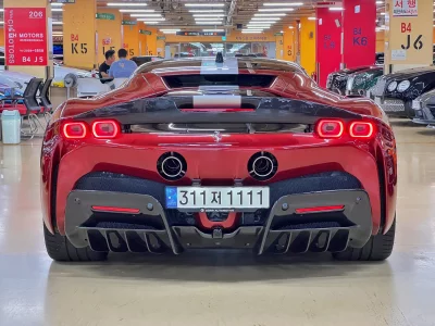 Ferrari SF90