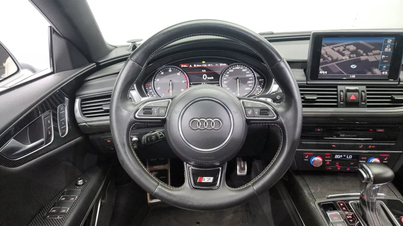 Audi S7