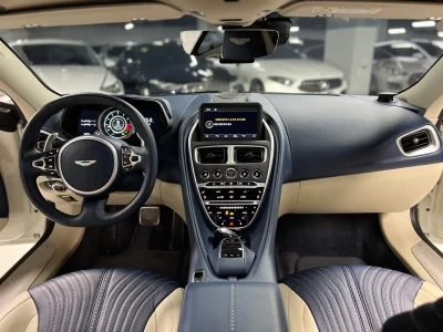 Astonmartin DB11