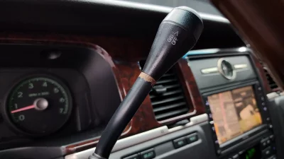Lincoln TOWN CAR