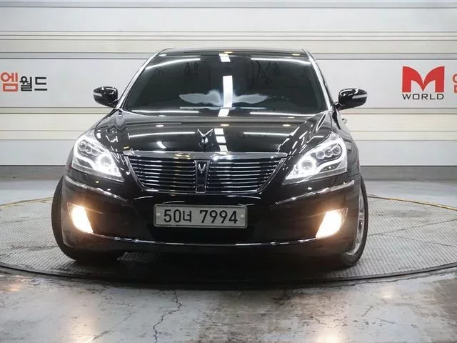 Hyundai Equus