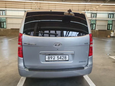 Hyundai Starex