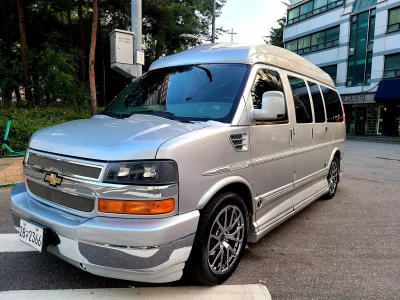 Chevrolet Express Van