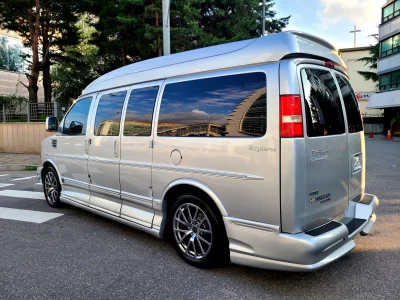 Chevrolet Express Van