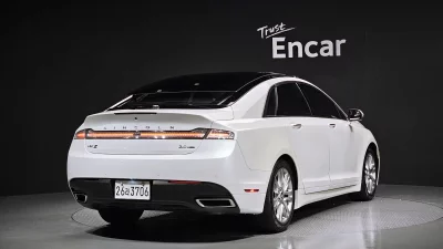 Lincoln MKZ