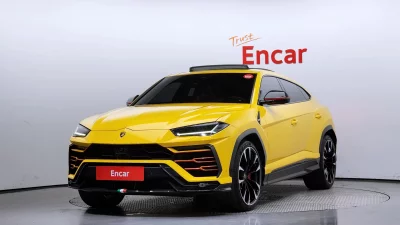 Lamborghini URUS