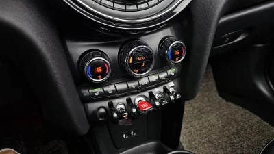 MINI Cooper Convertible