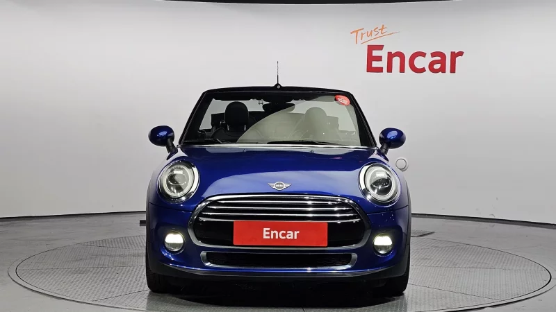 MINI Cooper Convertible