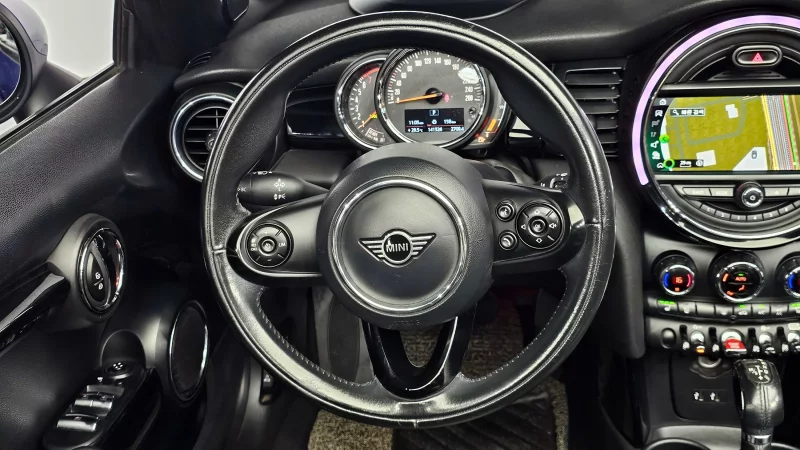 MINI Cooper Convertible