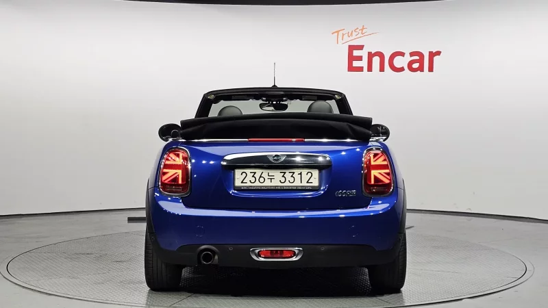 MINI Cooper Convertible