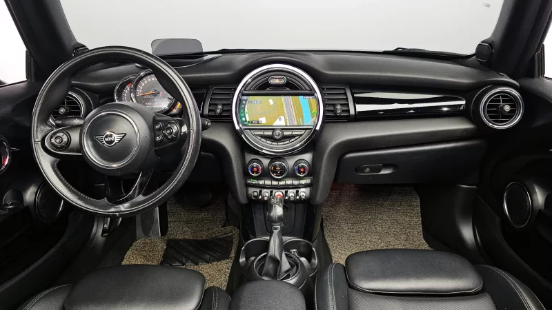 MINI Cooper Convertible