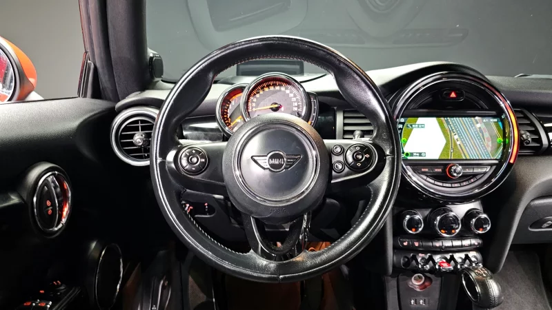 MINI Cooper Convertible