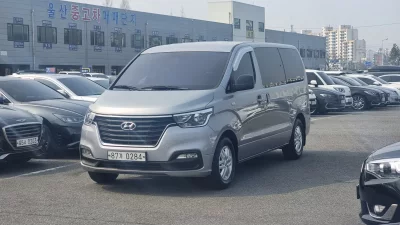 Hyundai Starex