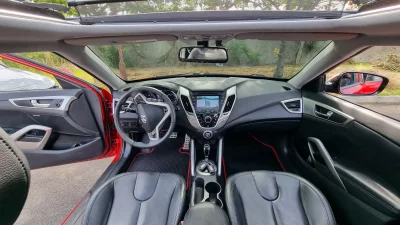 Hyundai Veloster
