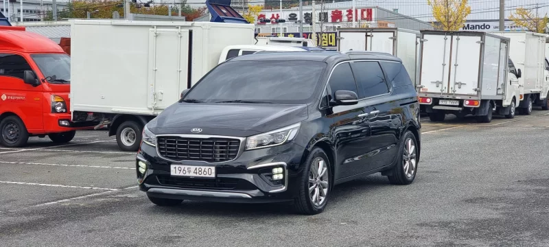 Kia Carnival