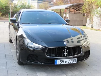 Maserati GHIBLI