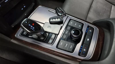 Hyundai Equus