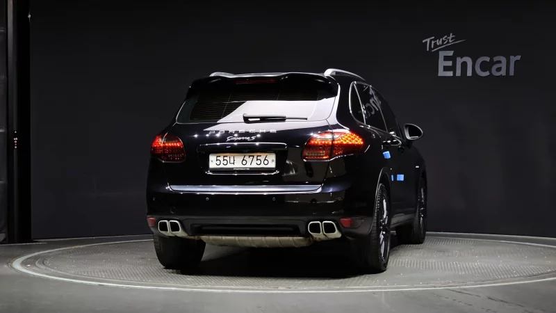 Porsche CAYENNE
