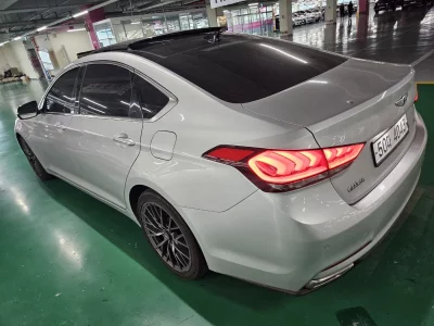 Hyundai Genesis