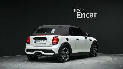 MINI Cooper Convertible