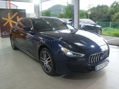 Maserati GHIBLI