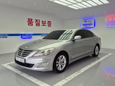 Hyundai Genesis