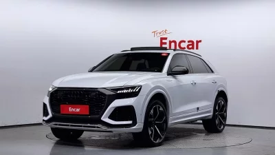 Audi RSQ8