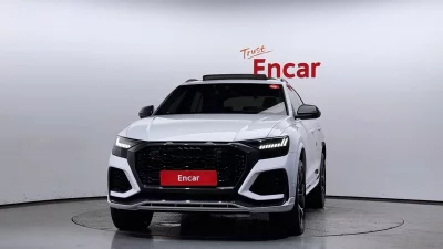 Audi RSQ8