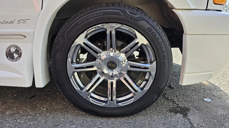 Chevrolet Express Van