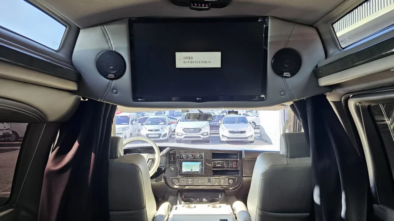 Chevrolet Express Van