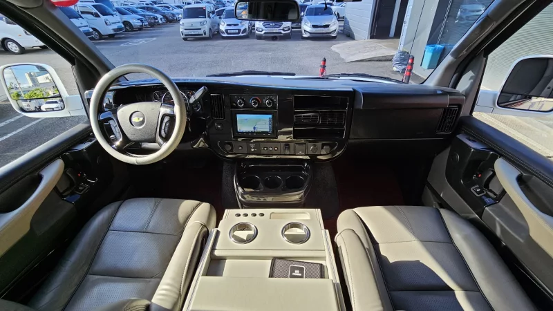 Chevrolet Express Van