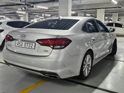 Hyundai Aslan