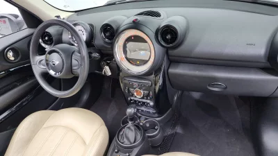 MINI Paceman