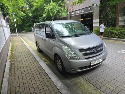 Hyundai Starex