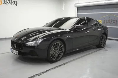 Maserati GHIBLI