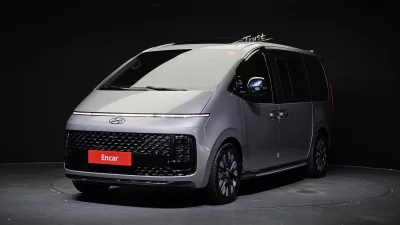 Hyundai Staria
