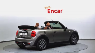 MINI Cooper Convertible