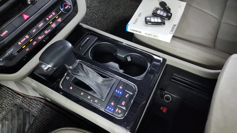 Kia Carnival