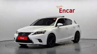 Lexus CT200h