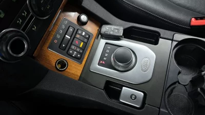Land Rover DISCOVERY